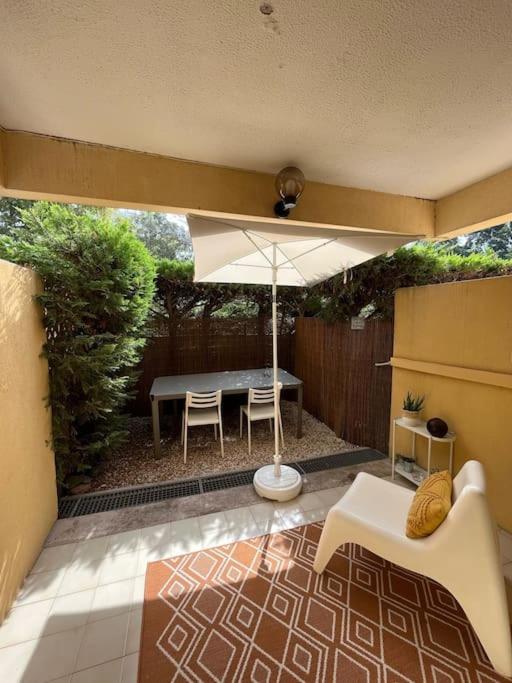 Studio Bord De Mer Boulouris A Saint Raphael Extérieur photo